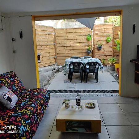 Guest House Bien-Etre Creole แซนต์-อาน ภายนอก รูปภาพ